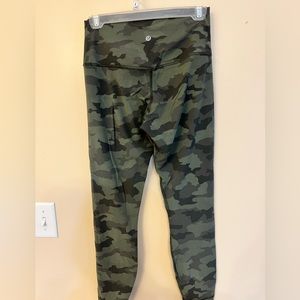 Lululemon align 25” size 8